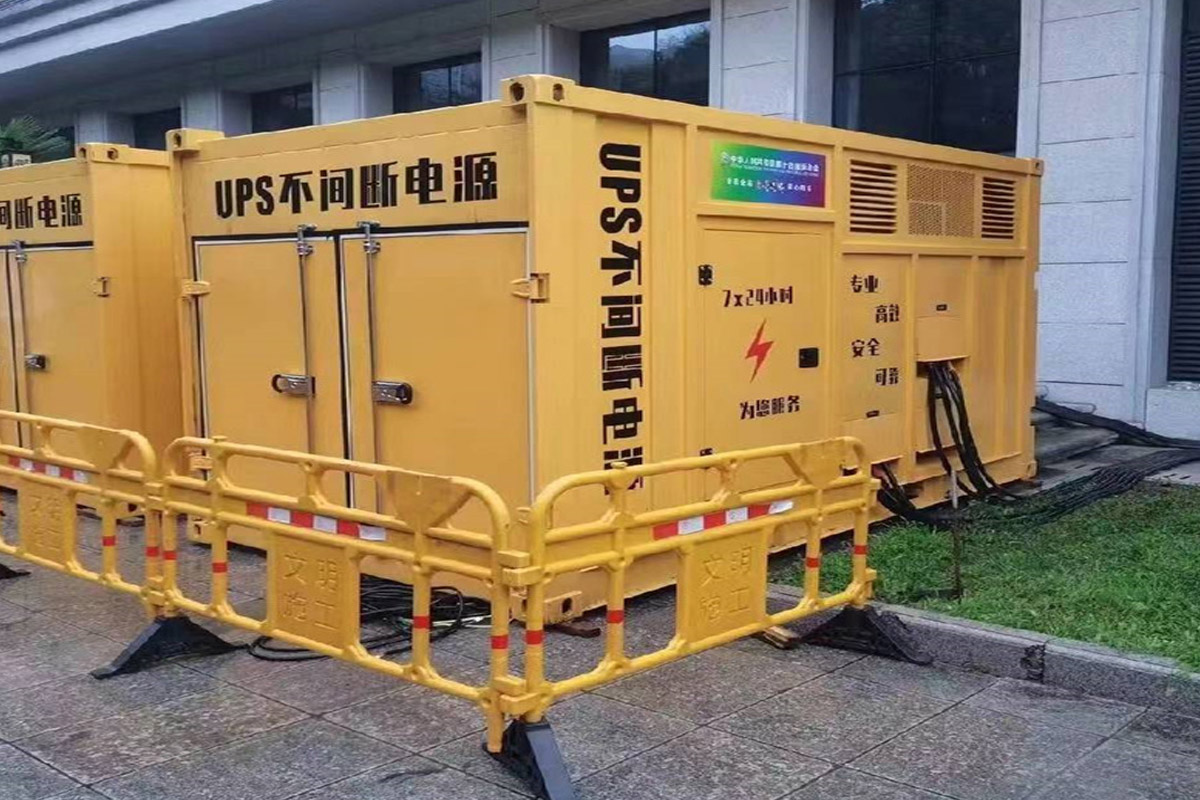 南圣镇发电机租赁施工现场